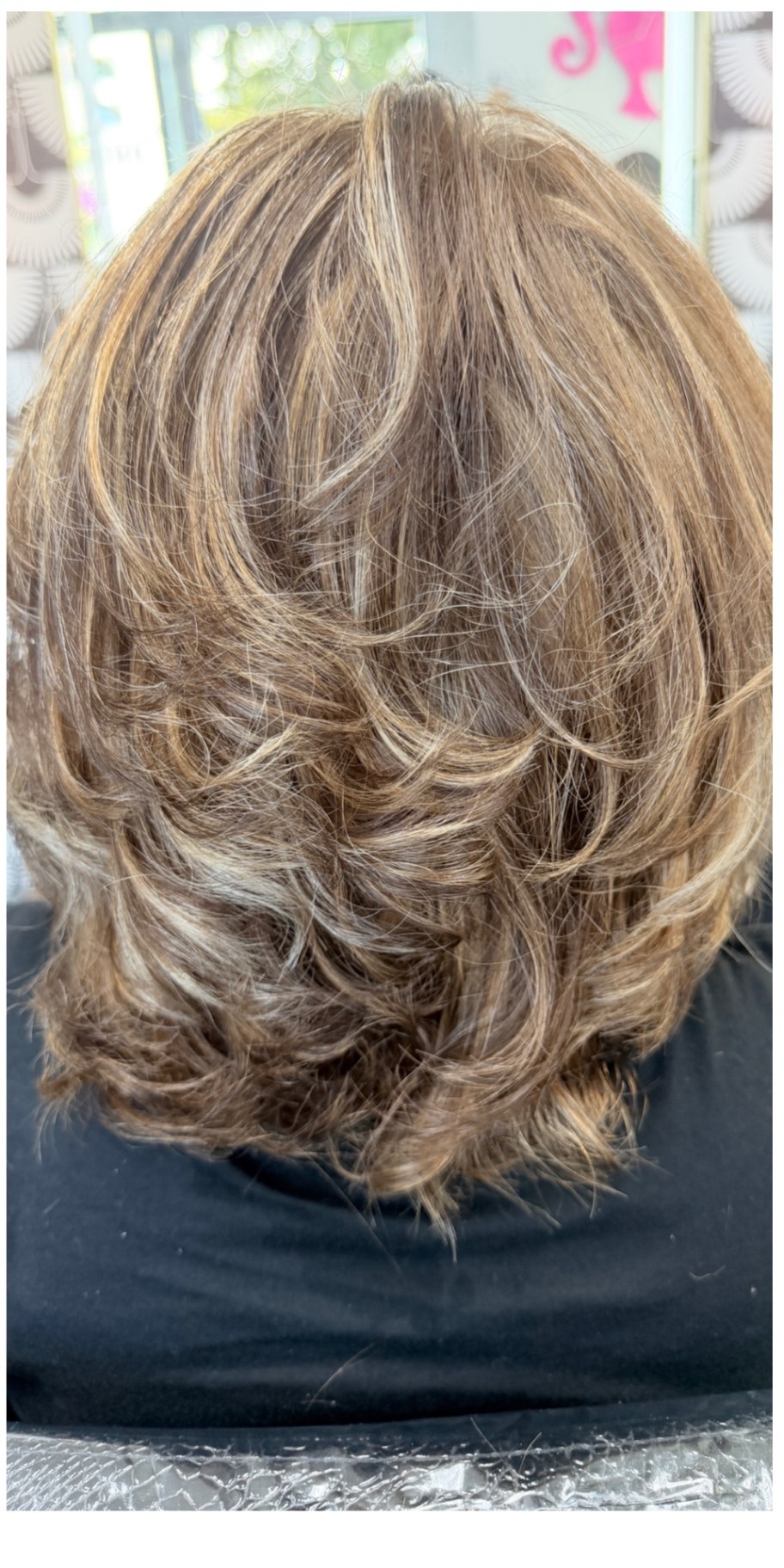 Cool dimensional blonde-to-brunette blend